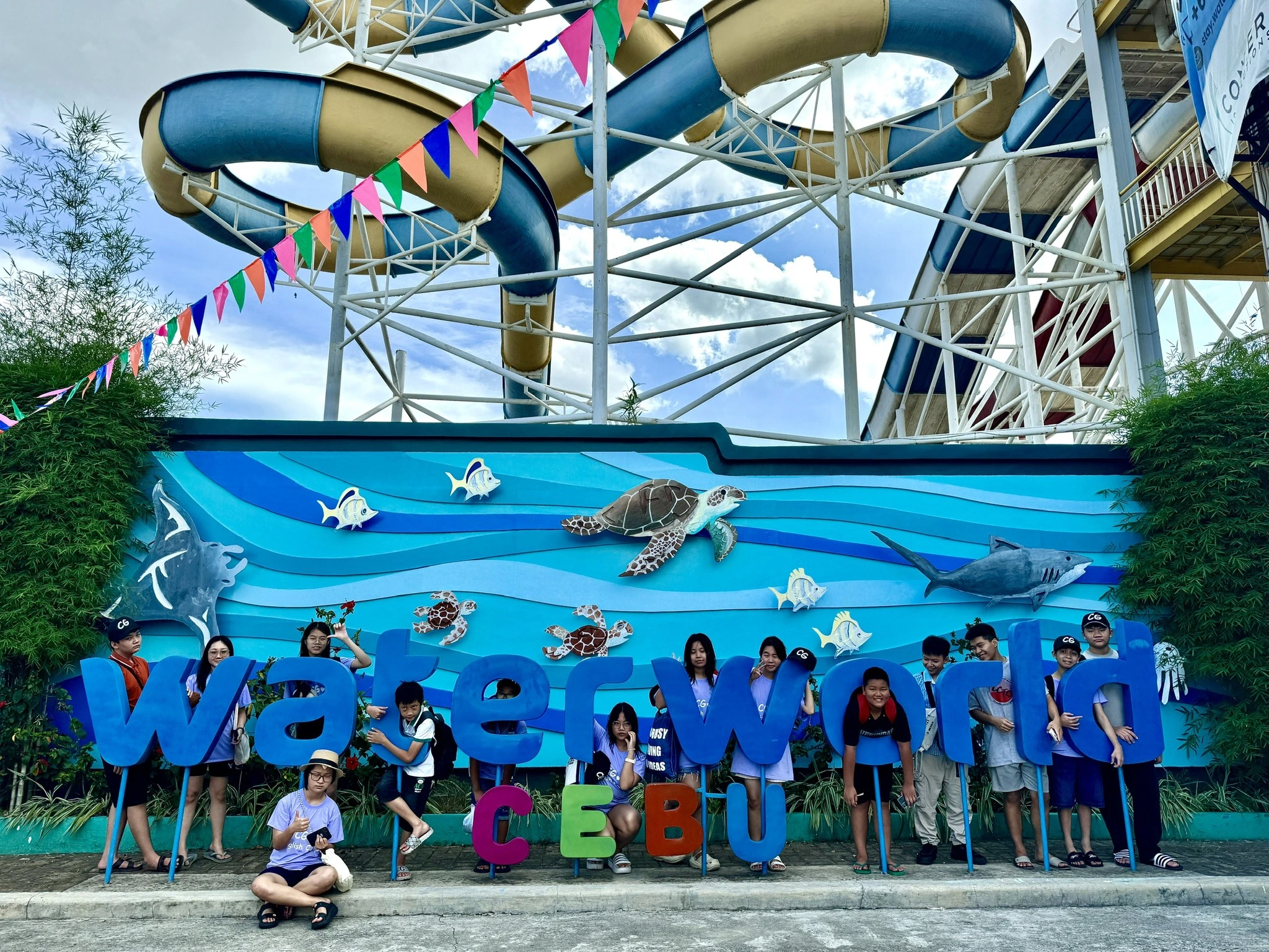 Khám Phá Cebu WaterWorld - Vừa Học Vừa Vui Chơi Hết Mình Cùng CG Academy